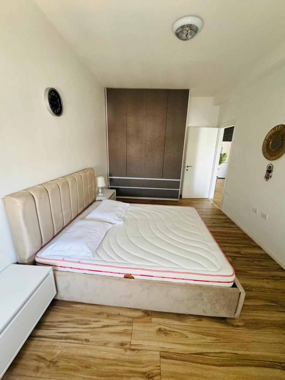 Apartamente Tirana Exterior foto